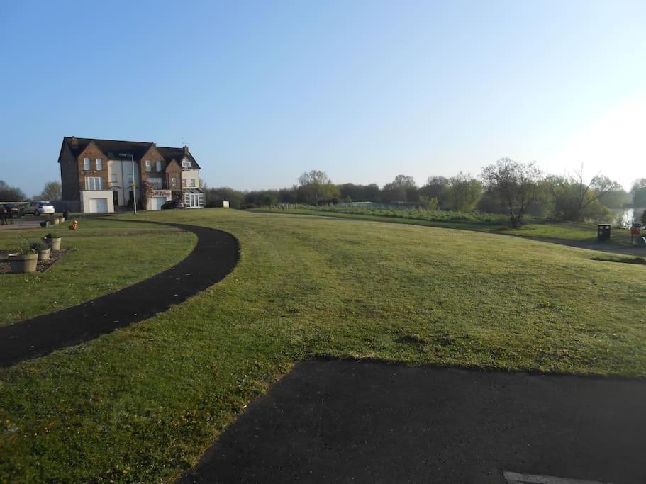 The Lake House: A Delightful And Peaceful Retreat. Derrymacash Exterior photo
